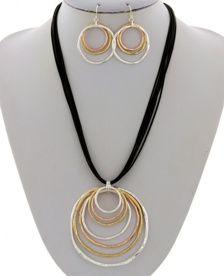 Multi-row circle NECKLACE