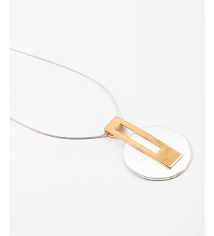 Artsy pendant necklace