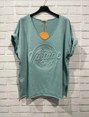 3D Vintage graphic tee