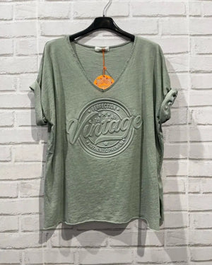 3D Vintage graphic tee