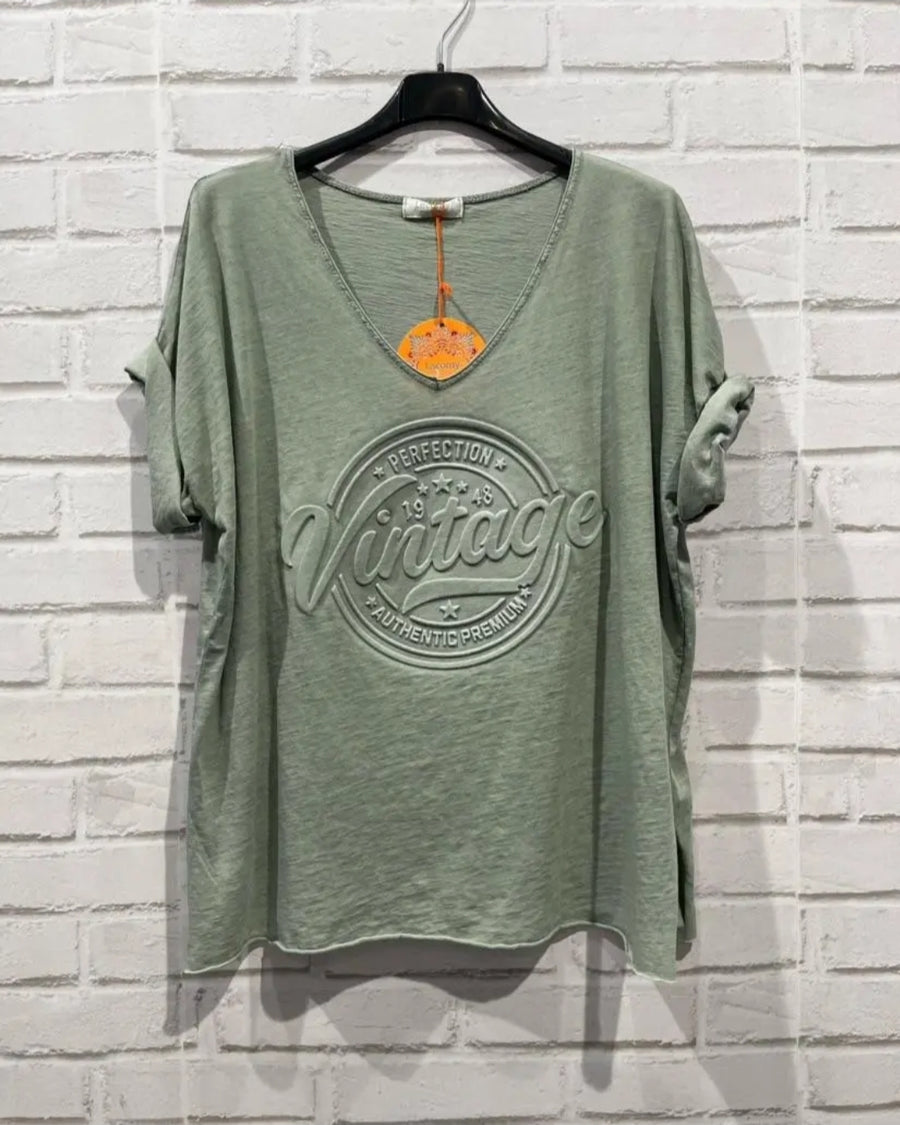 3D Vintage graphic tee