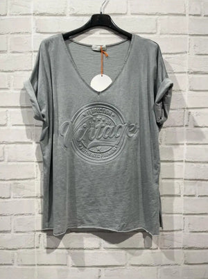 3D Vintage graphic tee