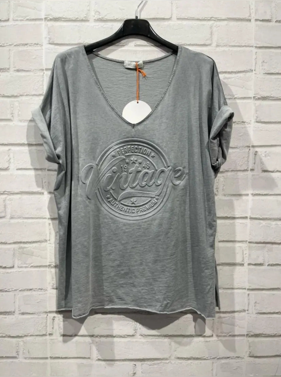 3D Vintage graphic tee