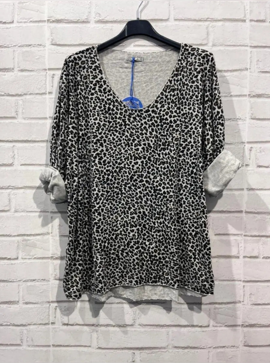 Leopard knit